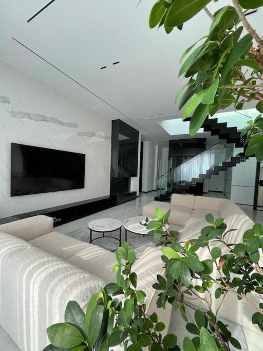 Ferienwohnung Luxury Penthouse Prishtina Pristina Exterior foto